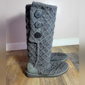 UGGS Gray Knit Tall Boots Women's Size 8 Cardy 3066